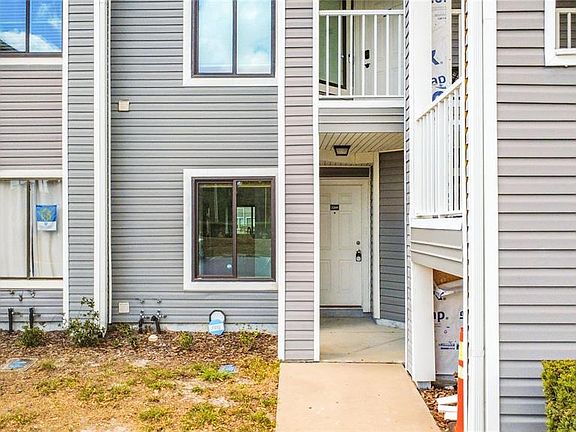 2nd image of 2260 GRENWICH AVENUE #2260