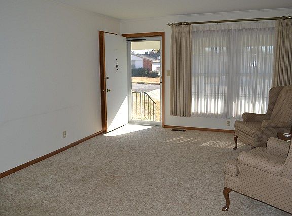 4th image of 6753 E 28th Pl