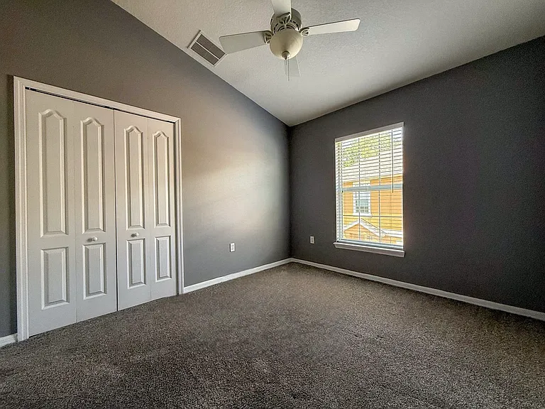 7622 Red Mill Cir — Photo 9