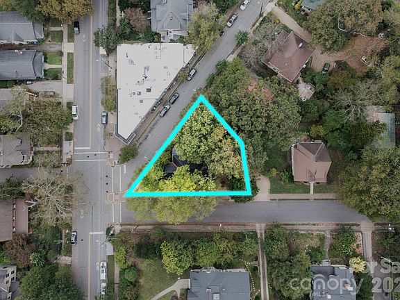 4th image of 11 Cullowhee St