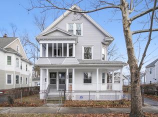 203 College St #3, Springfield, MA 01109