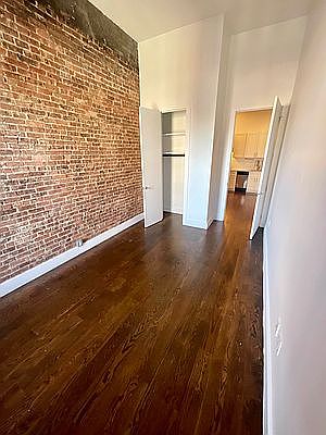 5th image of 1041 Bedford Ave APT 2