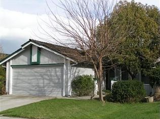 881 Sage Dr, Vacaville, CA 95687