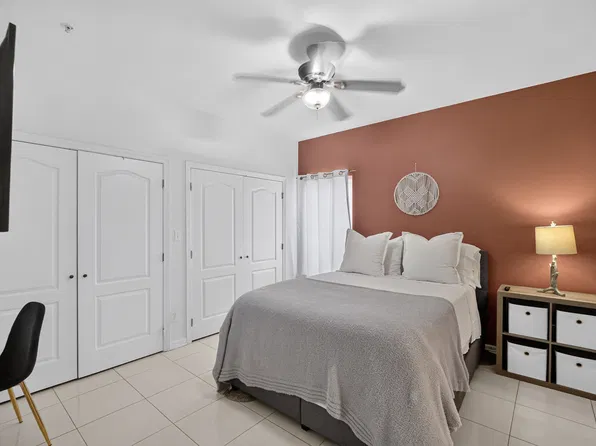 (undisclosed Address), McAllen, TX 78501
