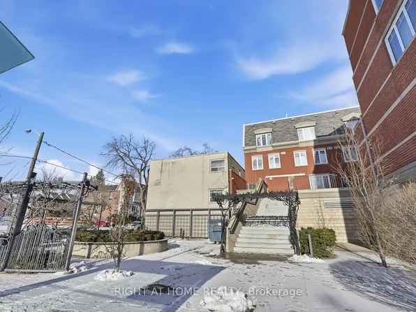 3400 Lake Shore Blvd W #217, Toronto, ON M8W 4Z9