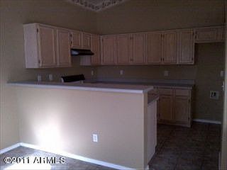 2nd image of 5213 W Whitten St
