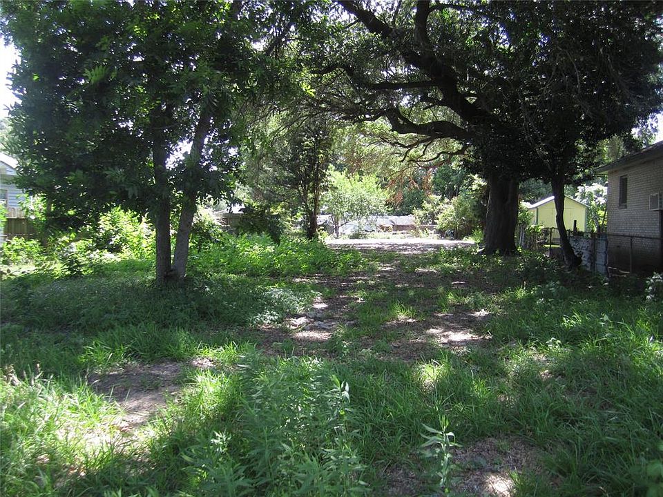 1st image of 2519 Oleander Dr