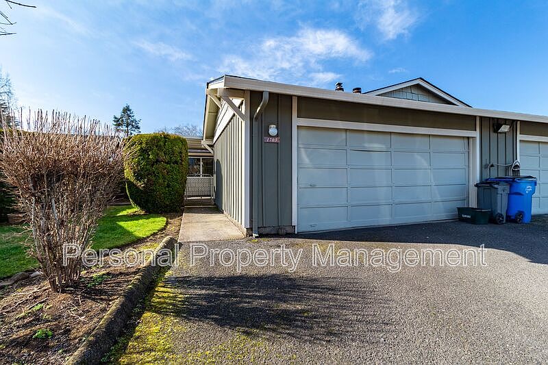 1st image of 1703 SE 145th Ct