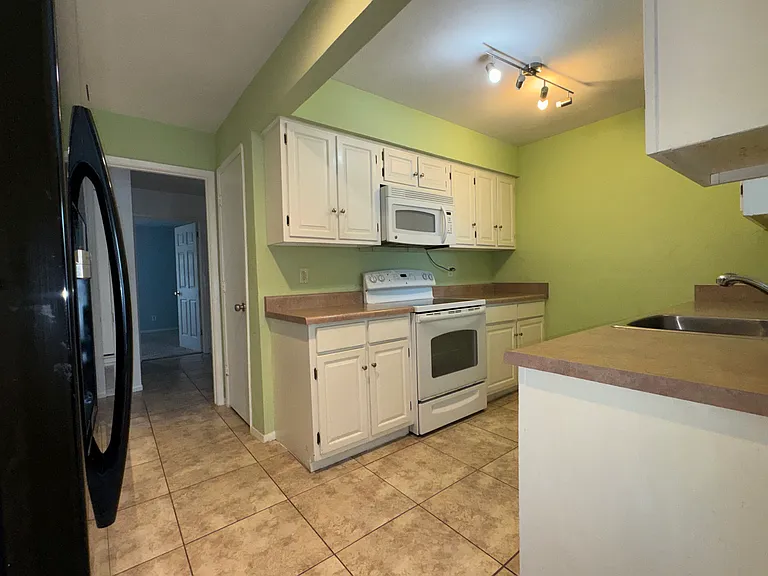 9106 Emberglow Ln #1 — Photo 4