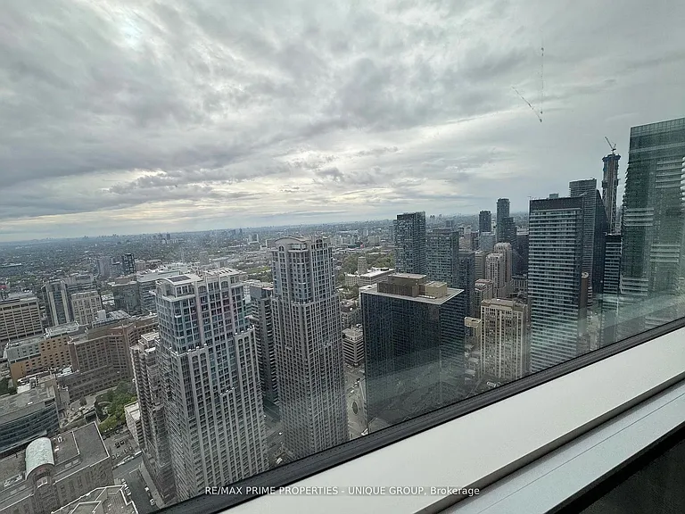 386 Yonge St #5316 — Photo 23