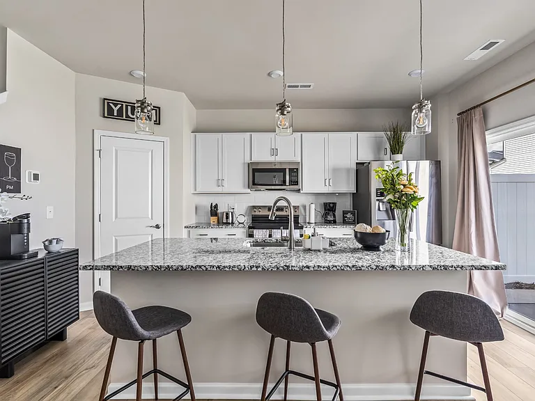 3026 Hutton Gardens Ln — Photo 4