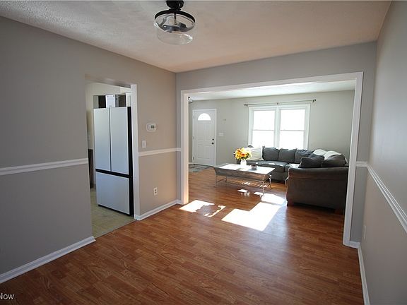 5th image of 1015 Deepwood Dr