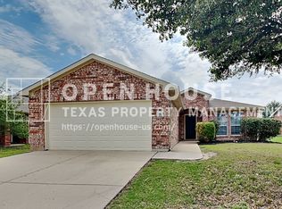 10516 Turning Leaf Trl, Fort Worth, TX 76131