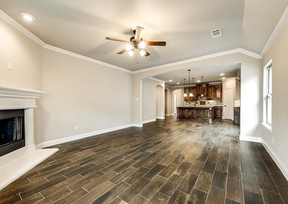 1st image of 16317 White Rock Blvd