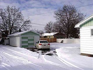 3rd image of 2697 Washburn Ave