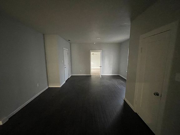 5th image of 1534 Chestnut St