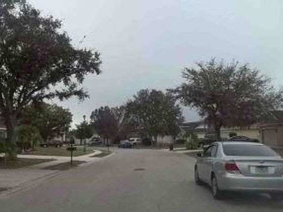 Exterior Neighborhood (street photo)