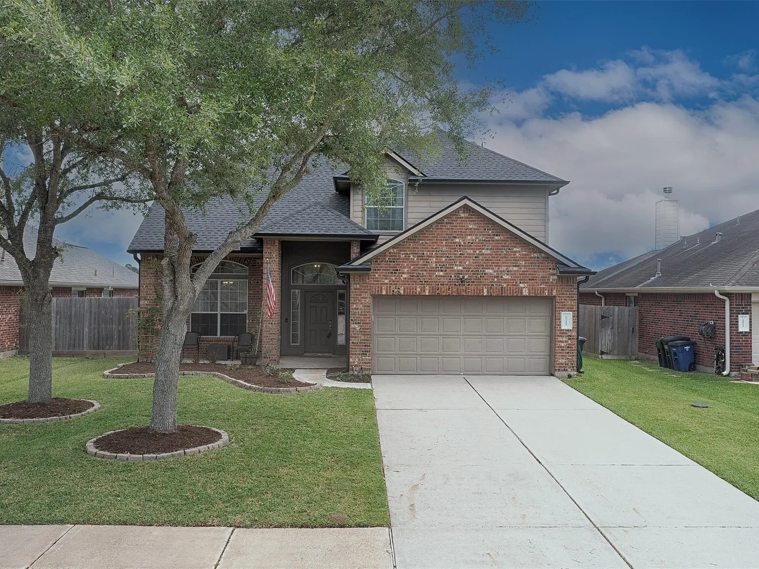 4 bed, 2362 sqft, $2,700 — Photo 1