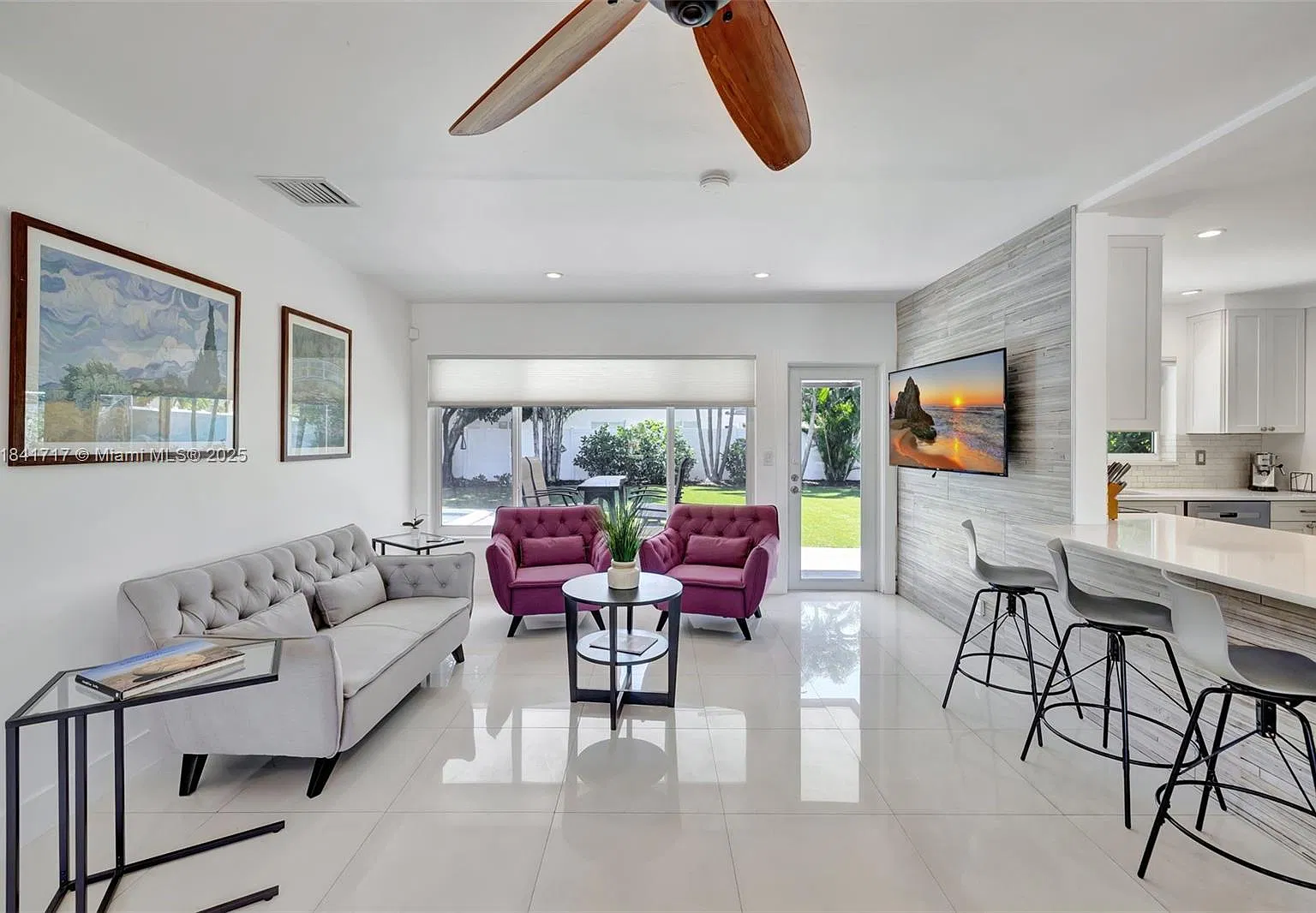 4 bed, 1700 sqft, $6,750 — Photo 1