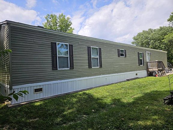 2nd image of 792 Willow Creek Dr