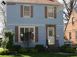 4034 Victory Blvd photo 1