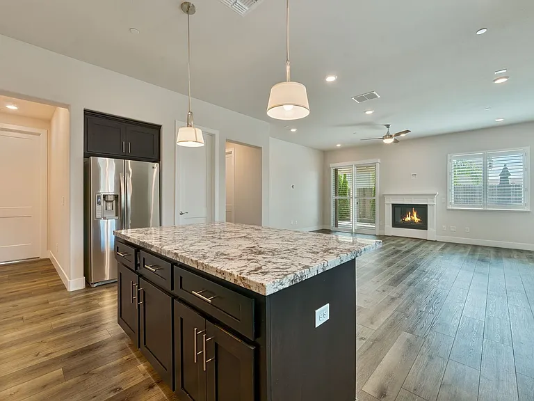 200 Moisant Ct — Photo 3