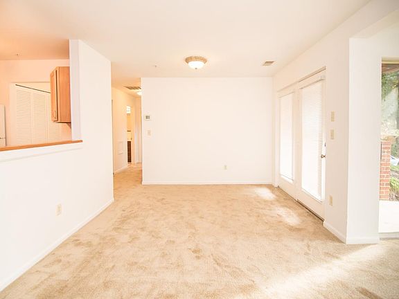 5th image of 304 Juneberry Way APT 1D