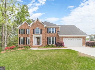 1524 Holly Lake Cir, Snellville, GA