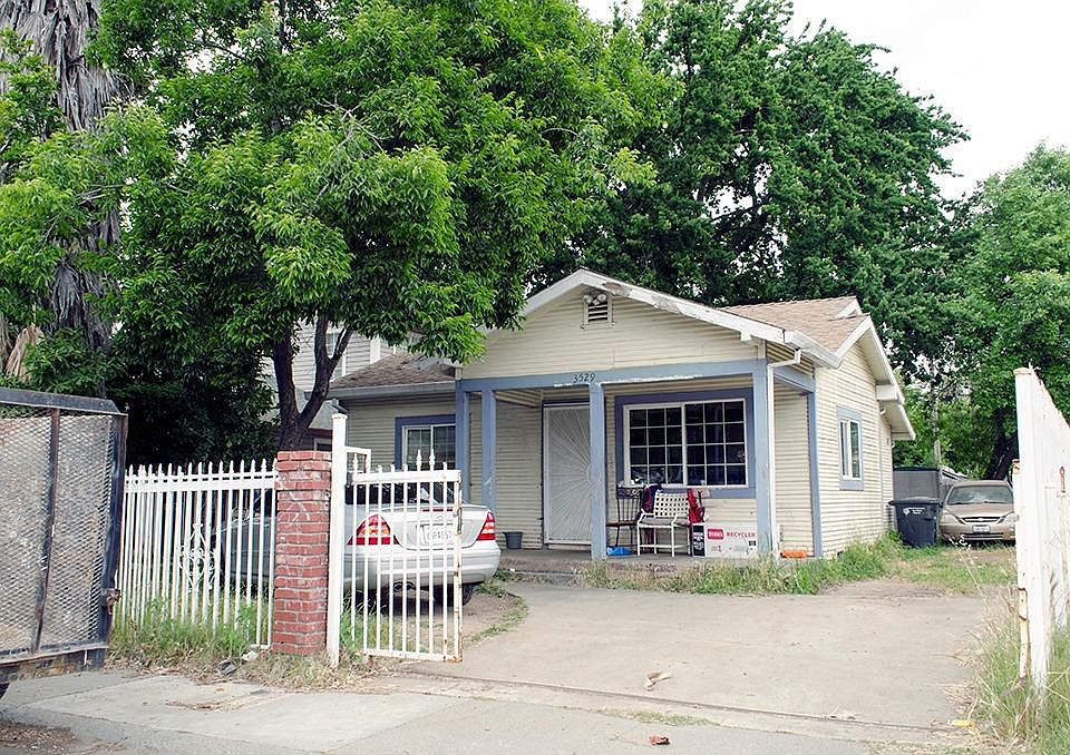 2nd image of 3529 20th Ave