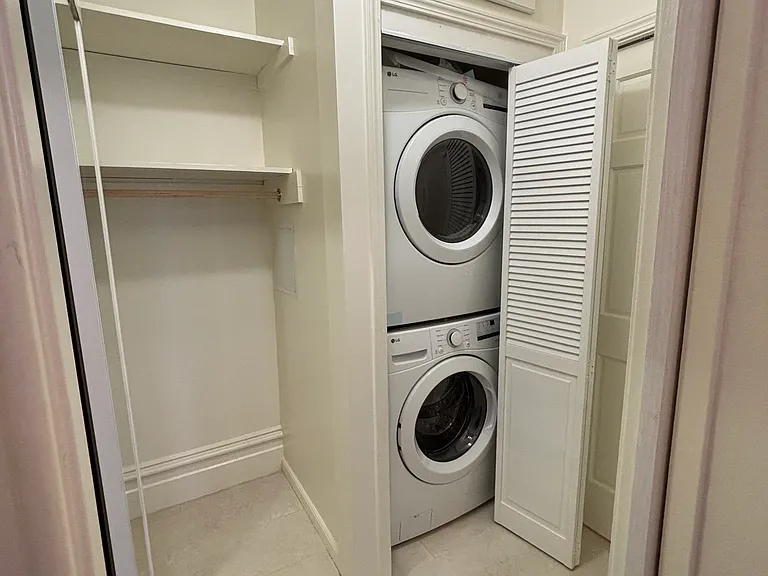 2914 California St #1 — Photo 17