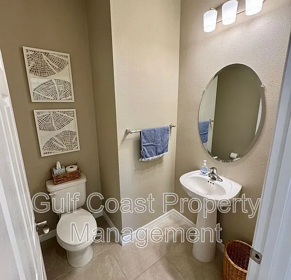 1908 Swivel Ln — Photo 7
