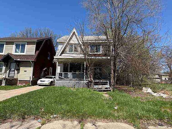 7531 E Robinwood