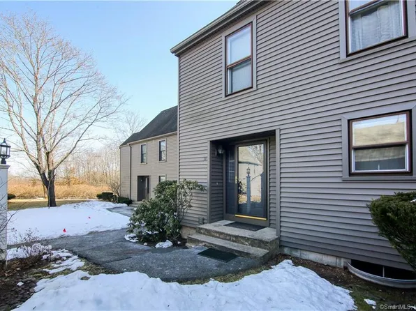 39 Danforth Lane, Rocky Hill, CT 06067