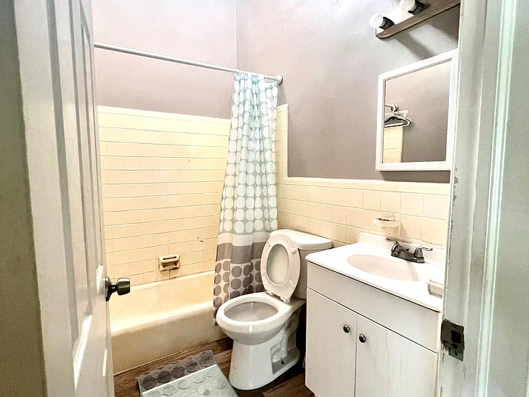14930 Tireman Ave — Photo 9