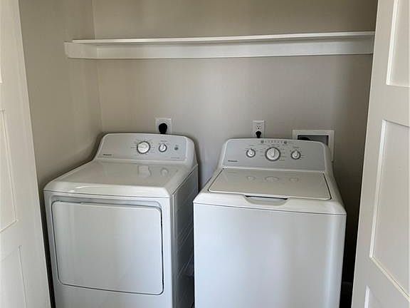 5th image of 1200 E Hibiscus Ave #8