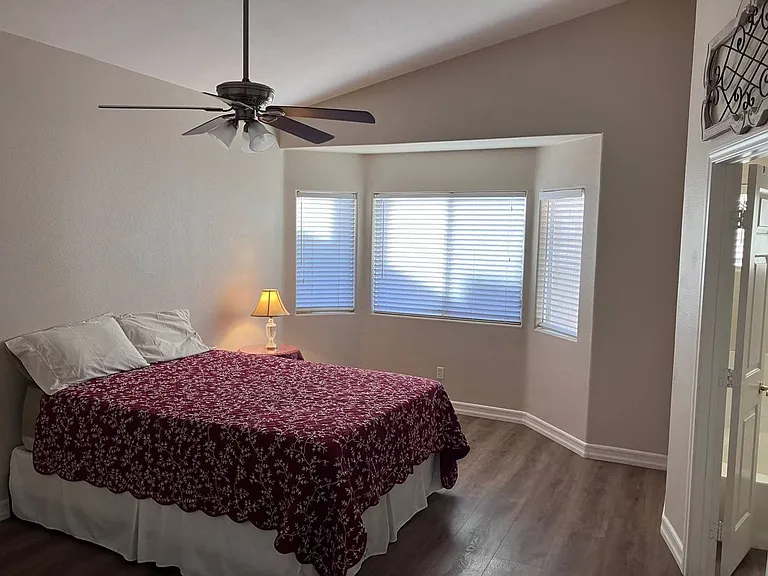 489 First Light St — Photo 21