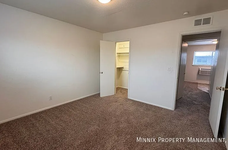 711 S Austin Ave #203 — Photo 12