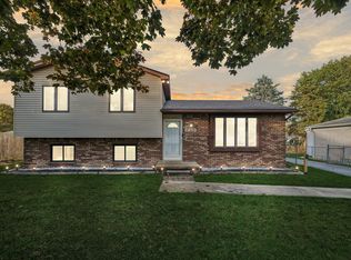 8039 Cortez Dr, Brighton, MI 48114