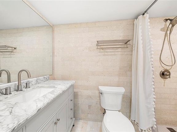5th image of 2870 Pharr Court South NW APT 1808