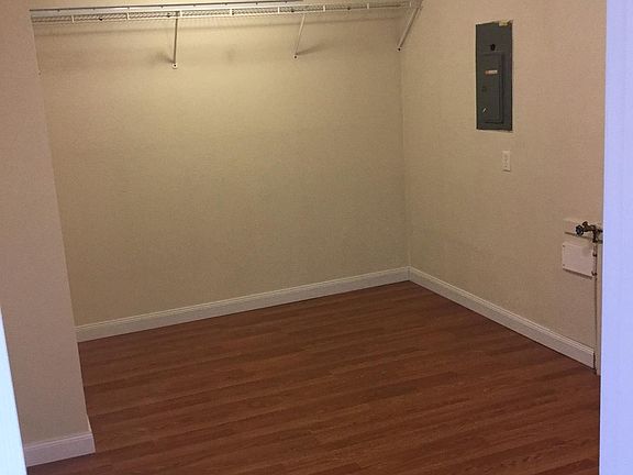 3rd image of 217 Watkins St