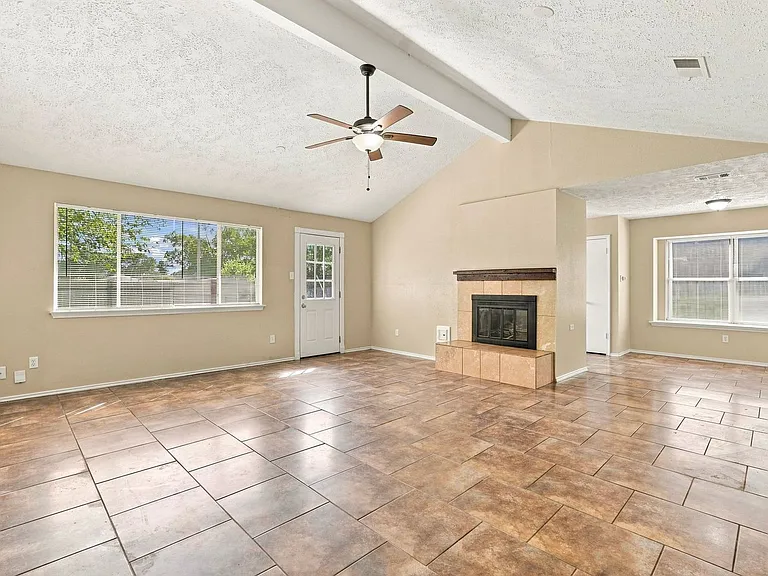 19315 Spanish Needle Dr — Photo 5