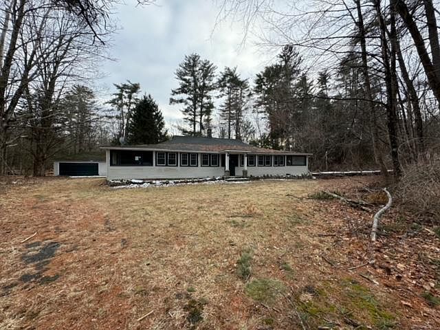 1st image of 135 Peenpack Trail