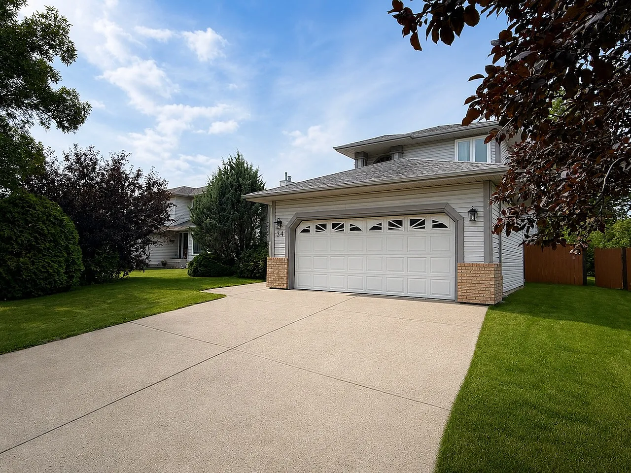 Family Home Westpark Fort Saskatchewan WOW — Photo 3