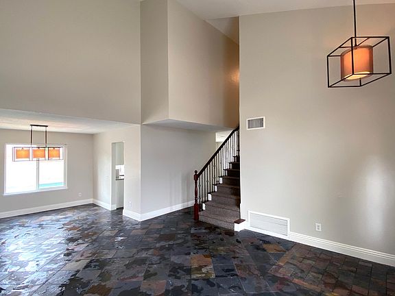 4th image of 12916 Saratoga Pl