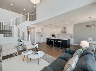 8136 230th St NW, Edmonton, AB T5T 7N7