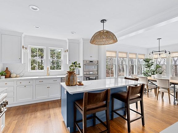 2nd image of 42 Canterbury St