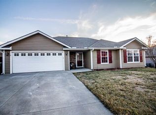 2715 Devin Dr, Junction City, KS 66441