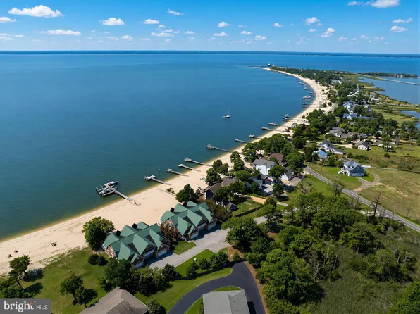 17295 Oakwood Lodge Ln #6, Piney Point, MD 20674