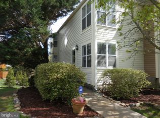 5801 Norham Dr, Alexandria, VA 22315