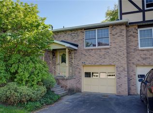 1186 Earls Dr, Victor, NY 14564